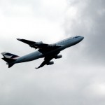 台風で飛行機が欠航になってしまう航空会社の条件について