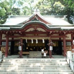人気沸騰!熱海・来宮神社へのアクセスや駐車場情報をお伝え。