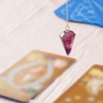 大阪で人気の占い師さん3人をピックアップ!場所や鑑定料を確認